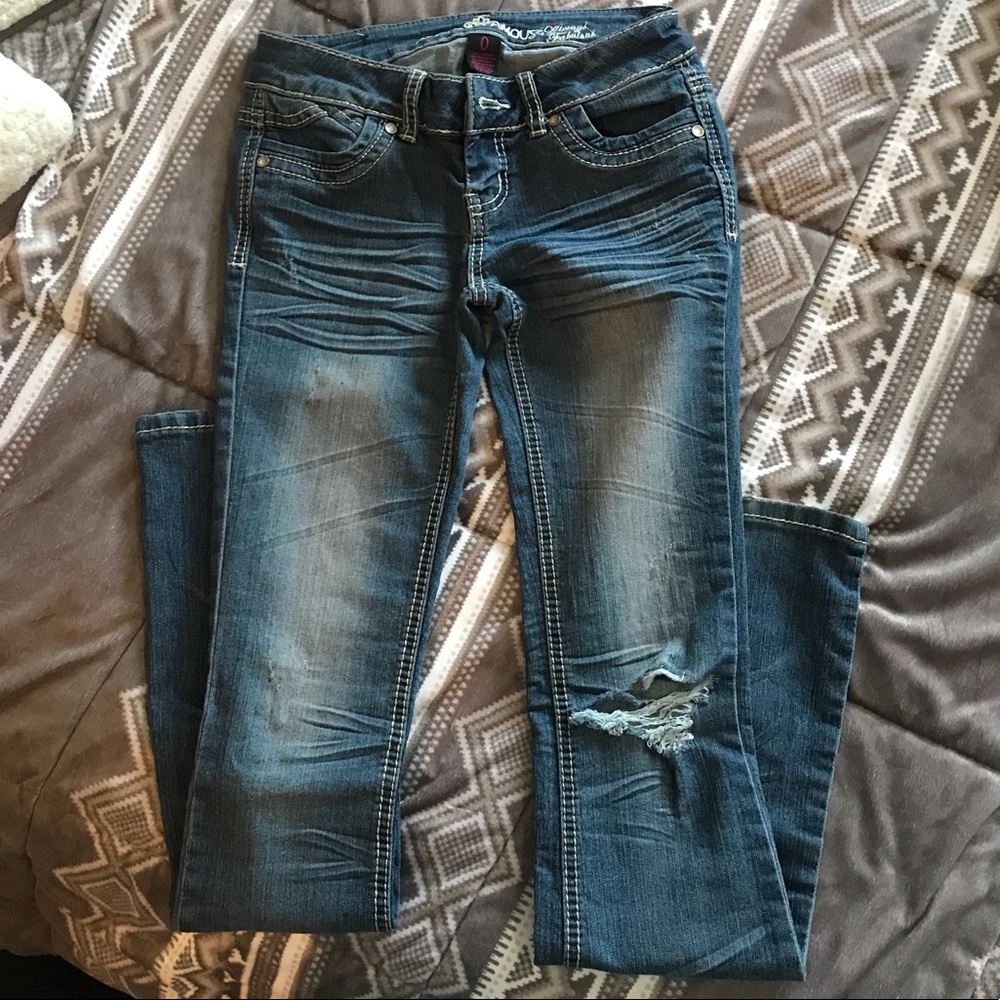 Jeans - Picture 2 of 4